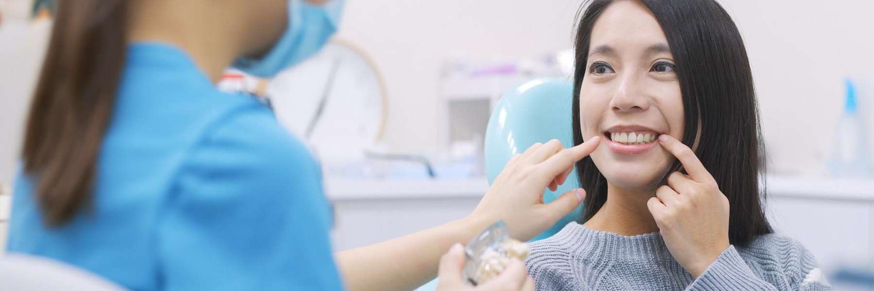 Dental Implants vs. Dentures